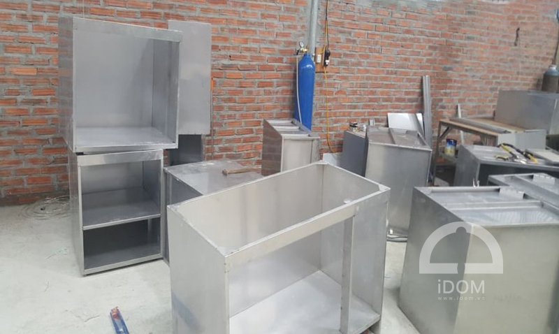 tủ bếp inox module sản xuất trong nước